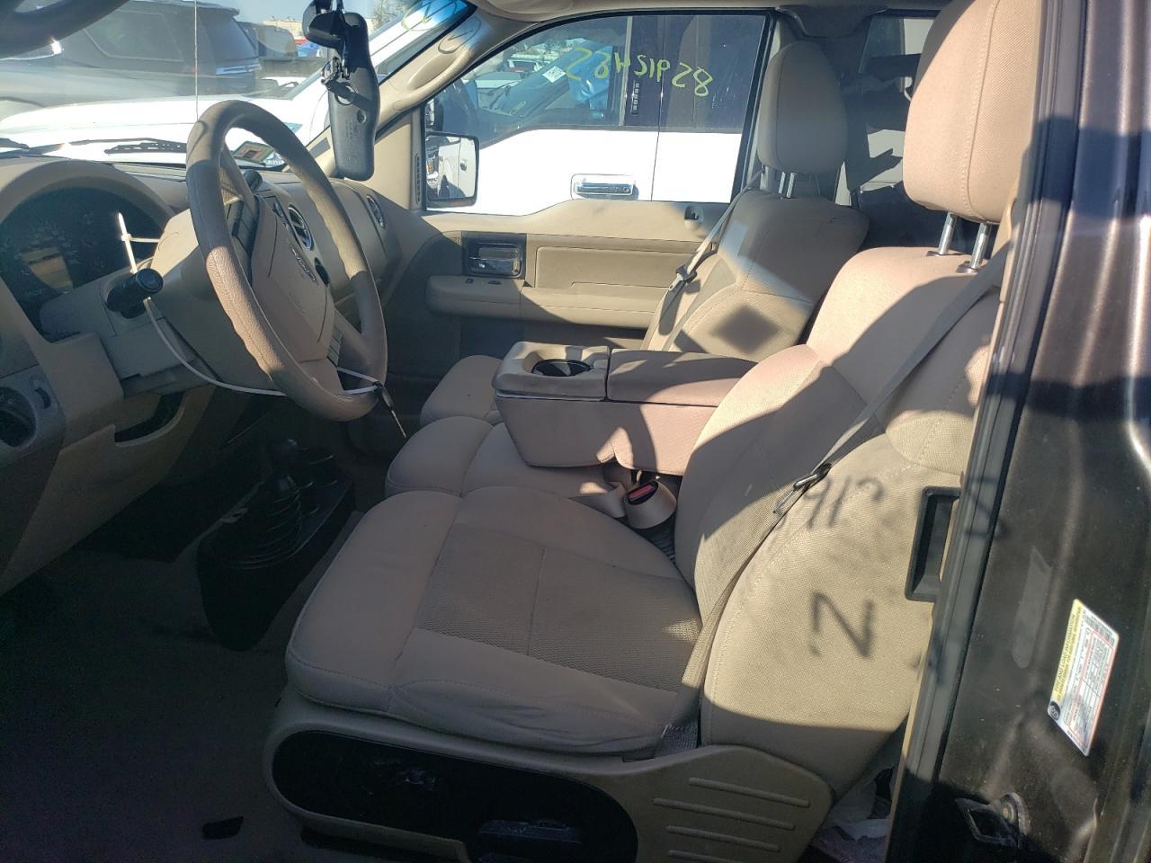 2005 Ford F150 - Image 7