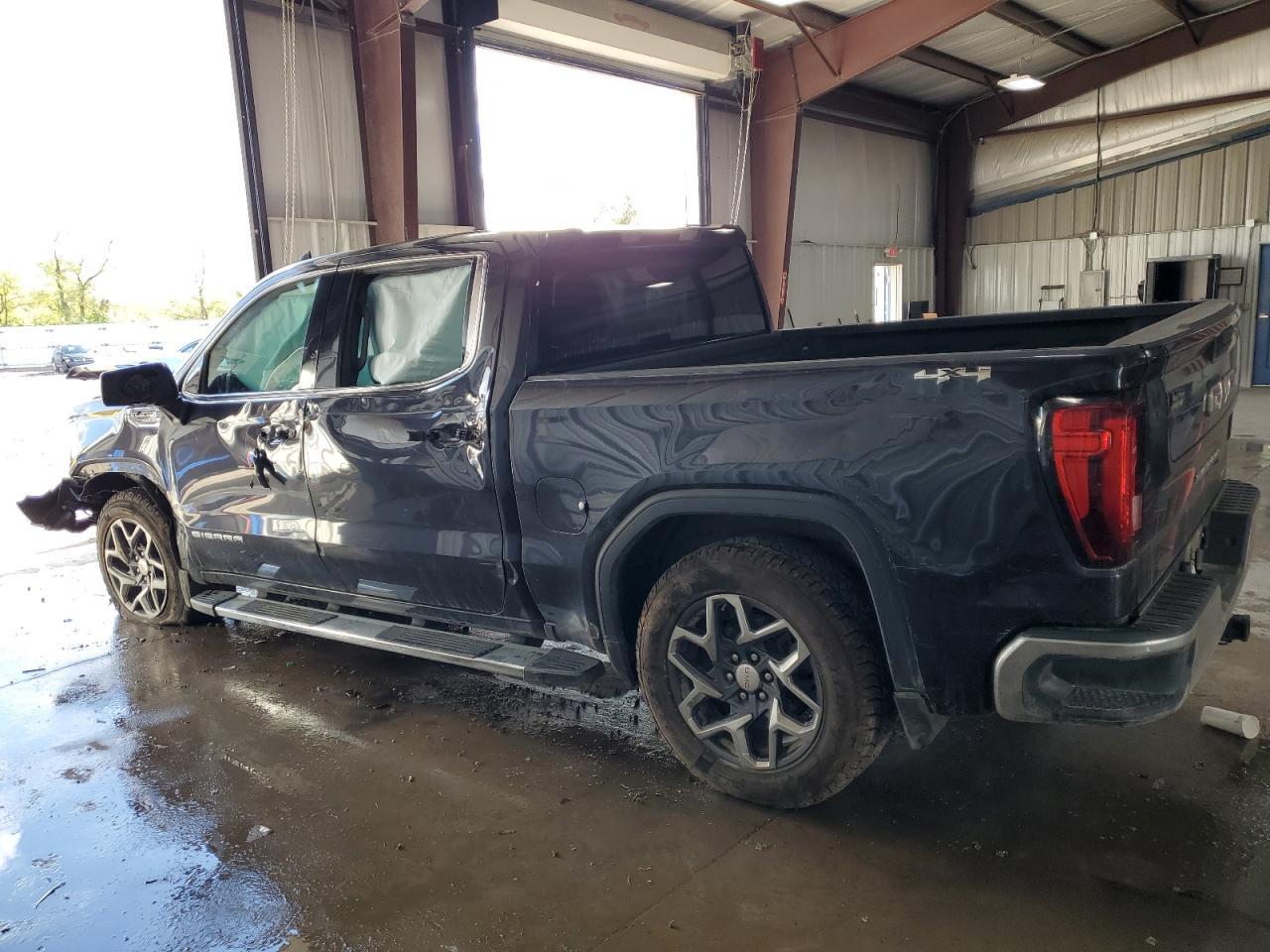 2022 GMC Sierra K1500 Slt - Image 2