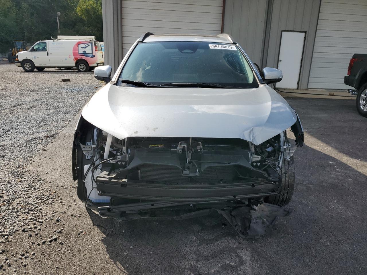 2023 Toyota Corolla Cross Xle - Image 5