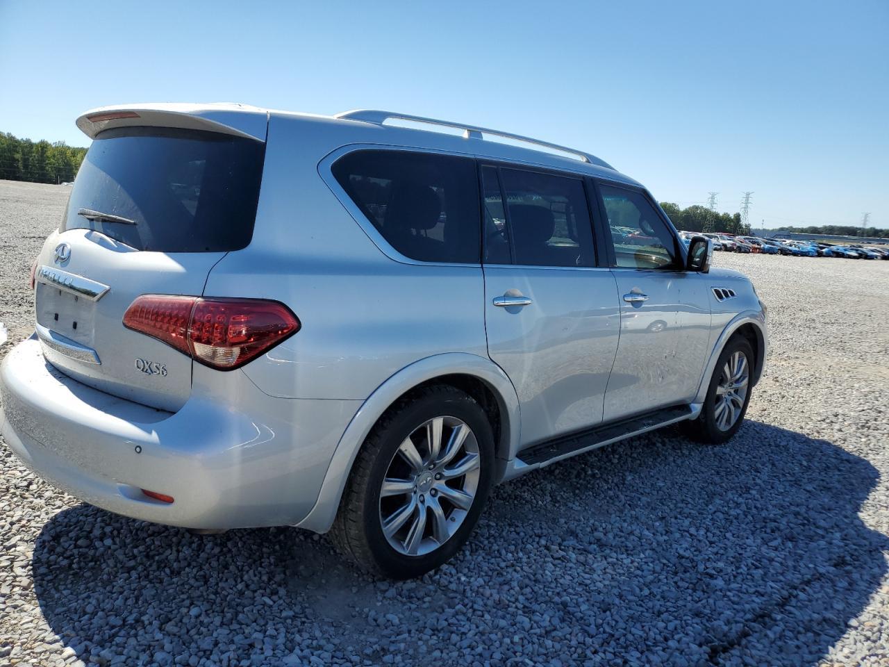 2011 Infiniti Qx56 - Image 3