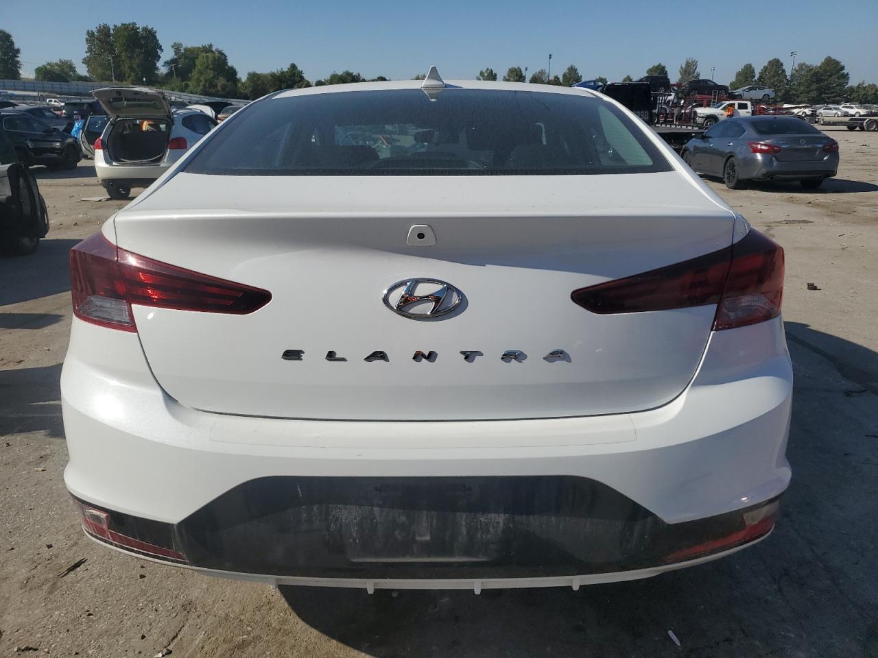 2020 Hyundai Elantra Sel - Фото 6