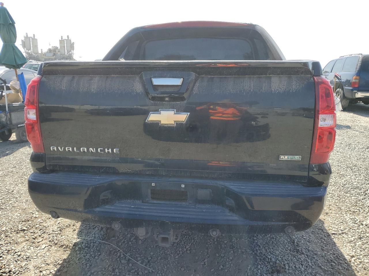 2011 Chevrolet Avalanche Lt - Фото 6