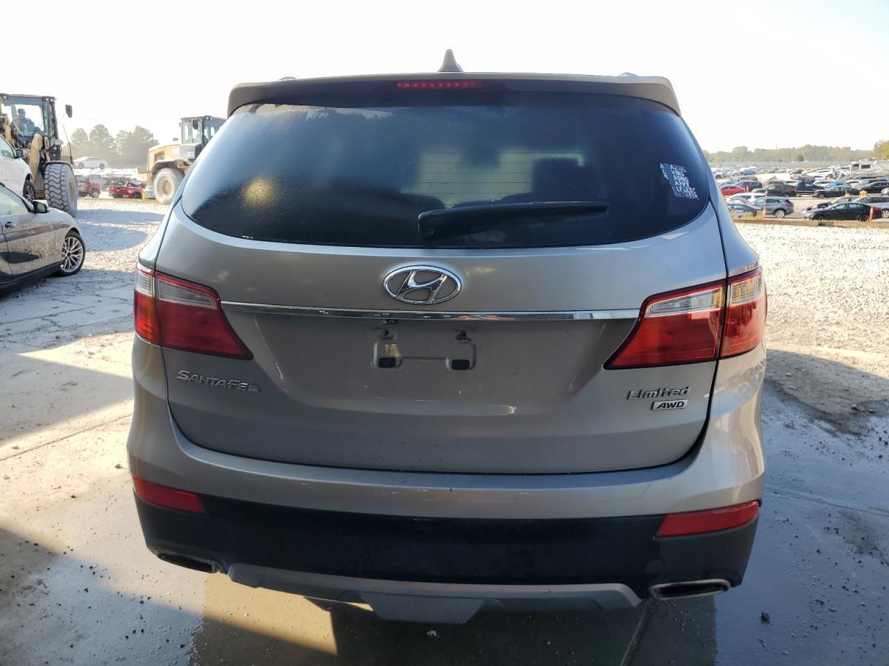2016 Hyundai Santa Fe Se - Image 6