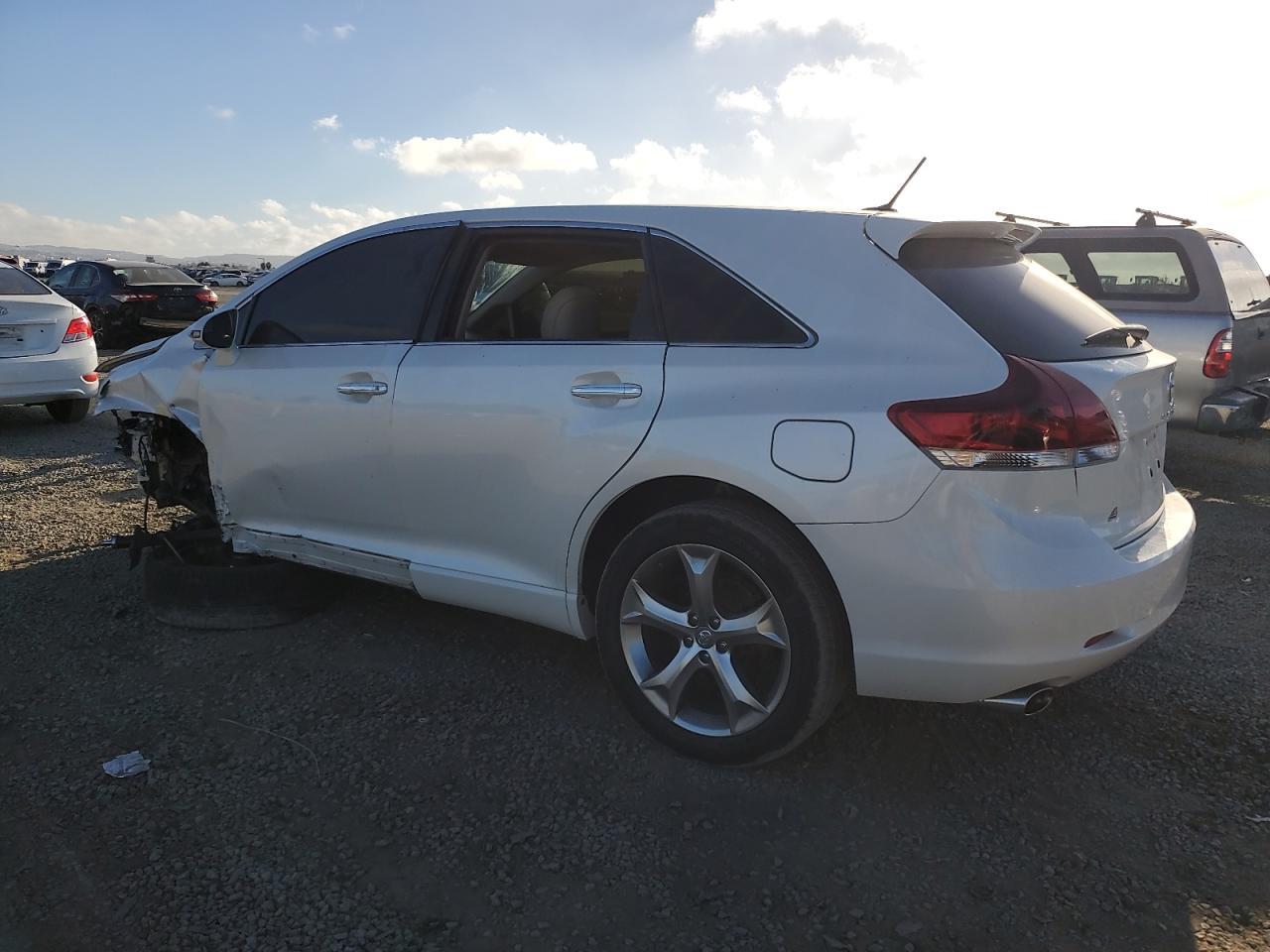 2013 Toyota Venza Le - Фото 2