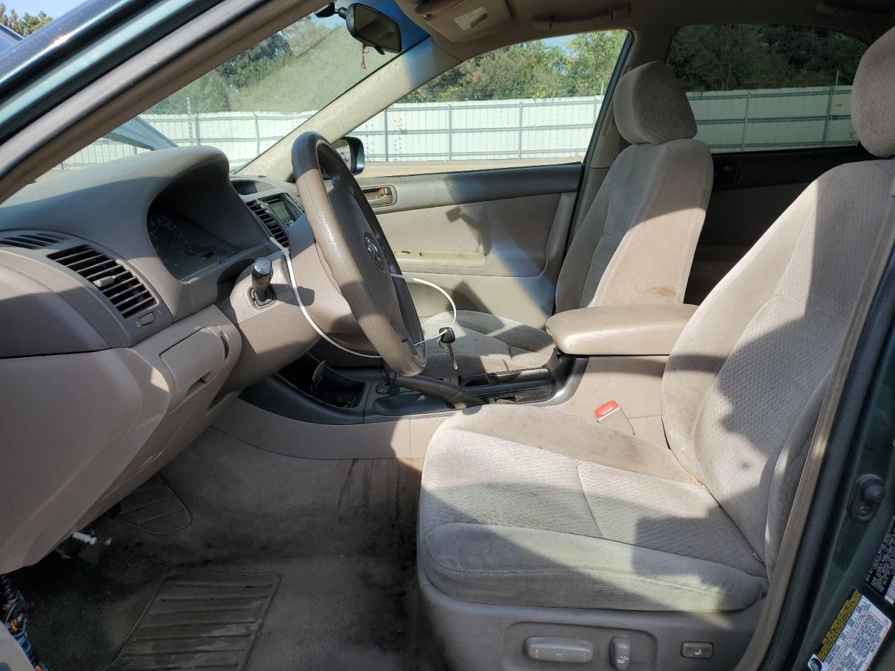2004 Toyota Camry Le - Image 7
