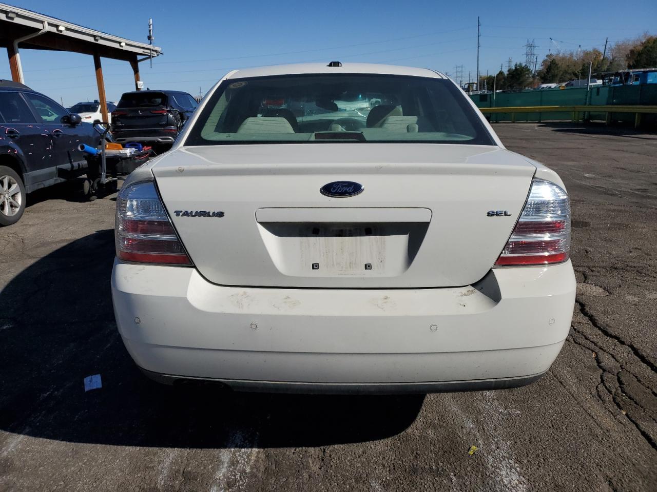 2009 Ford Taurus - Image 6