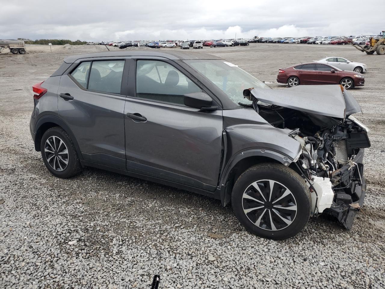 2020 Nissan Kicks S - Фото 4