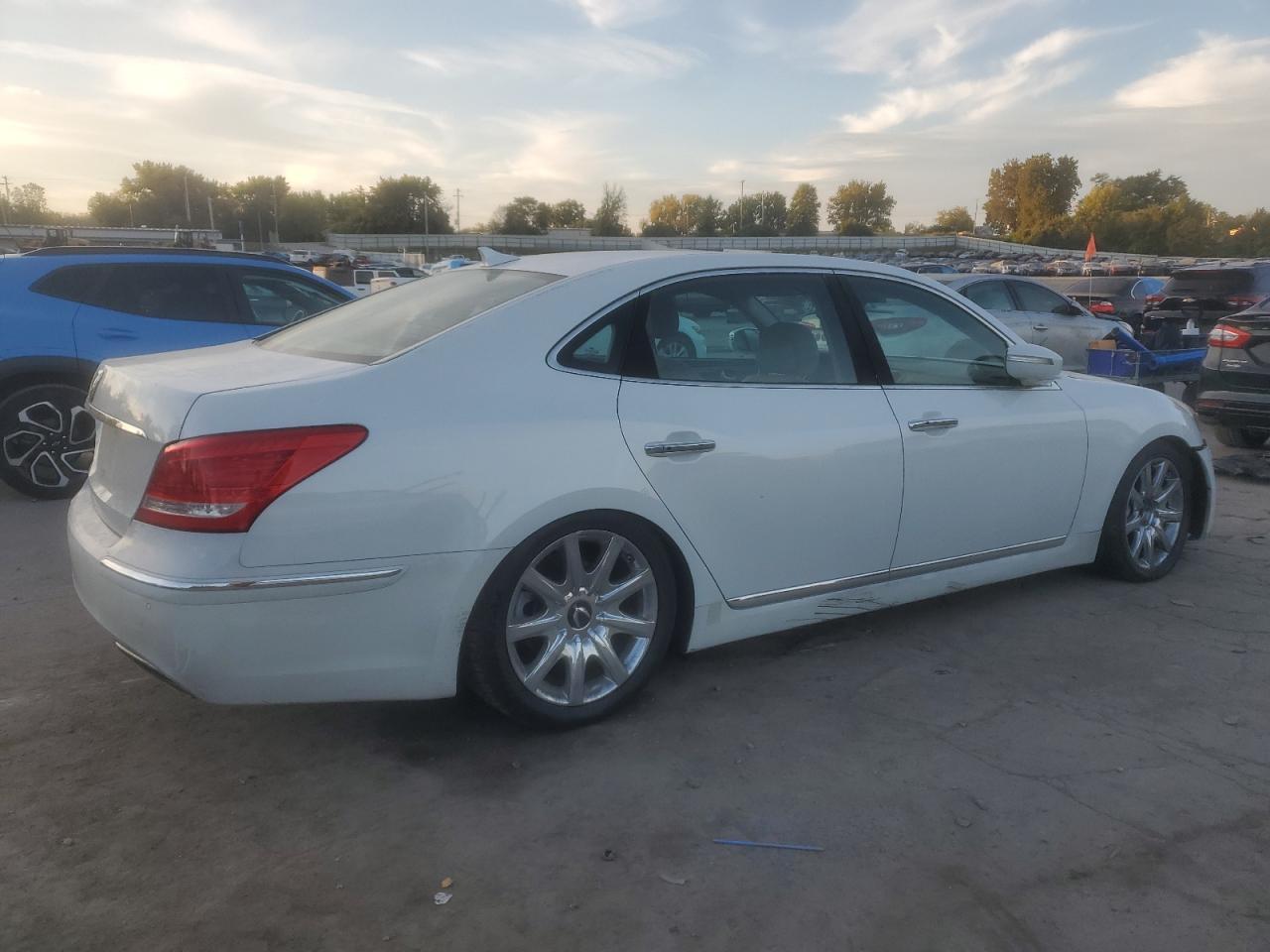 2012 Hyundai Equus Signature - Фото 3