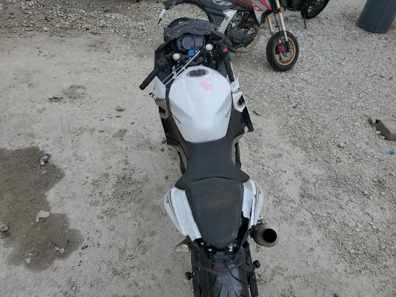 2023 Kawasaki Ex400 - Image 6