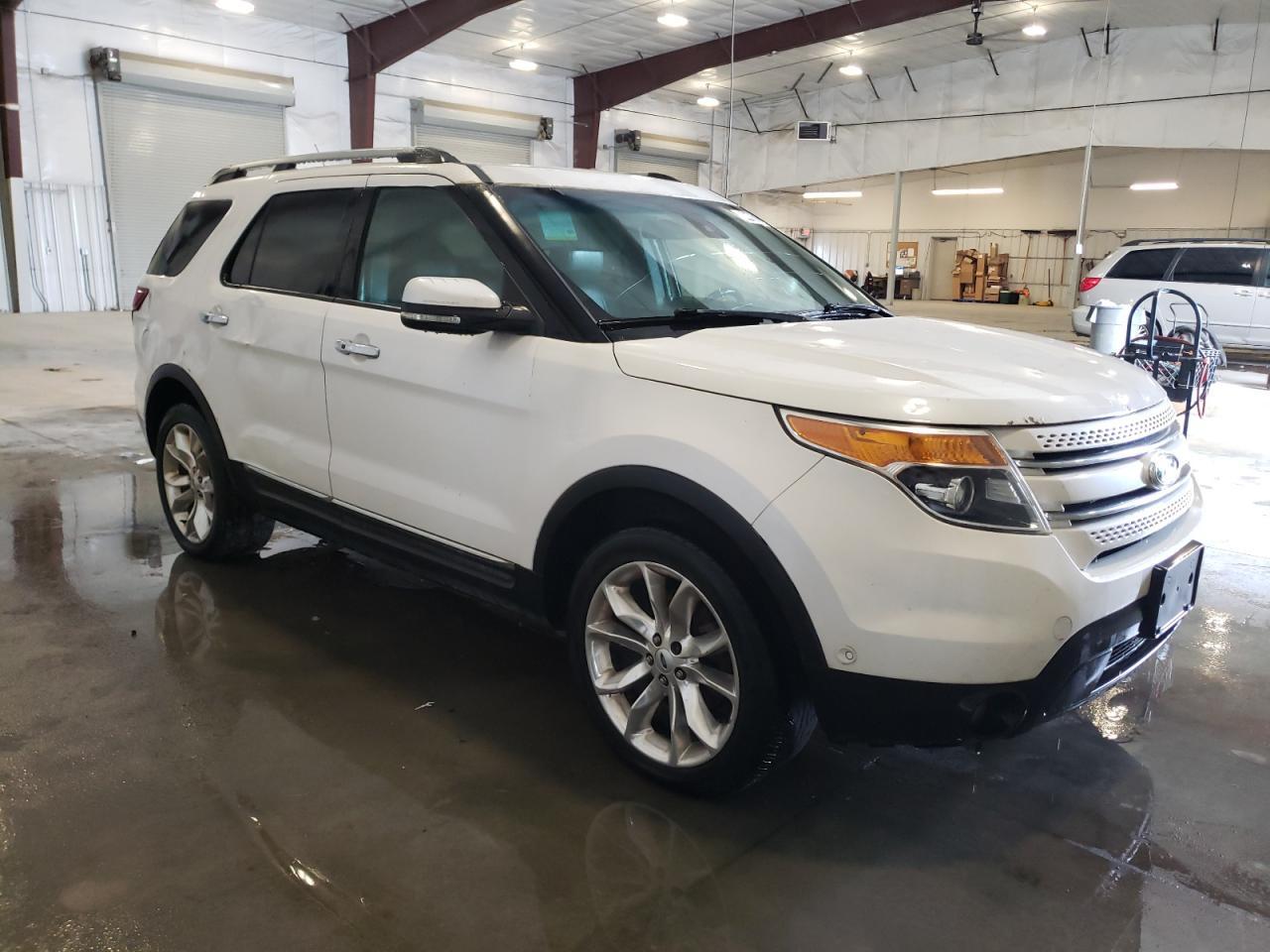 2013 Ford Explorer Limited - Image 4