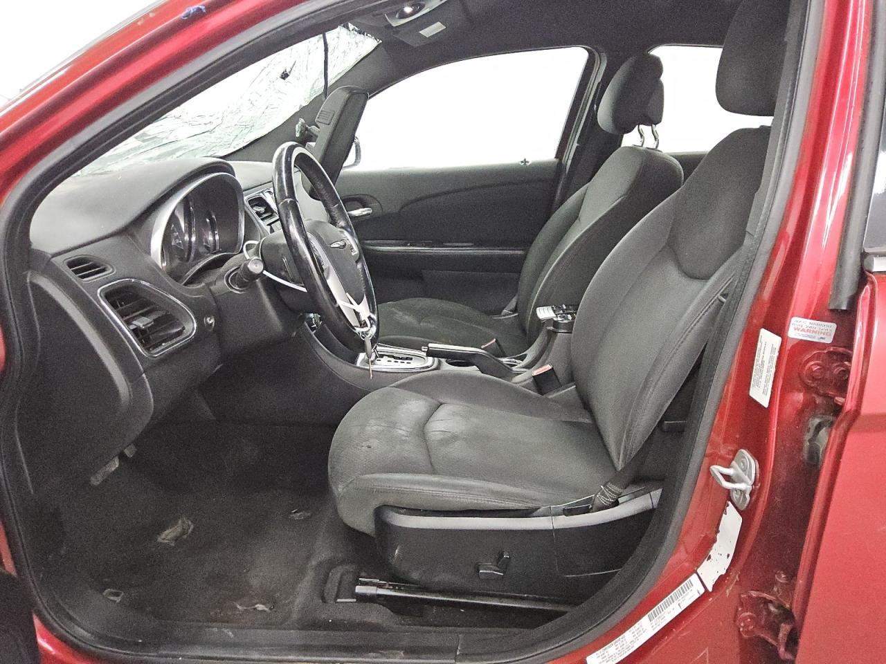 2012 Chrysler 200 Touring - Фото 7