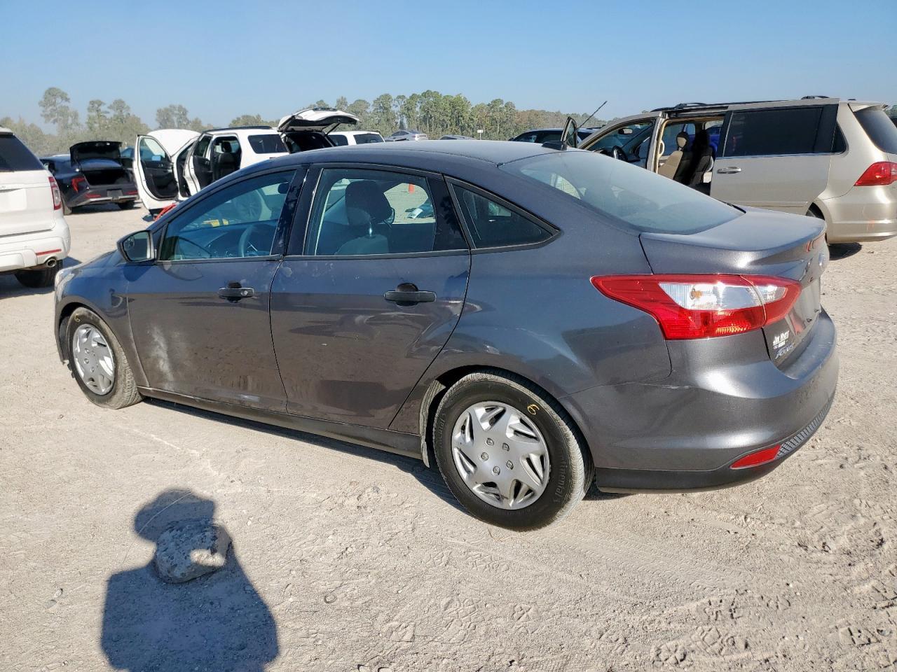 2014 Ford Focus S - Фото 2