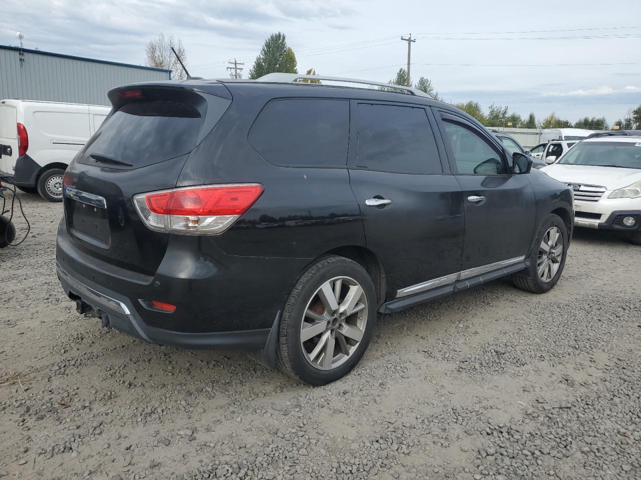 2014 Nissan Pathfinder S - Фото 3