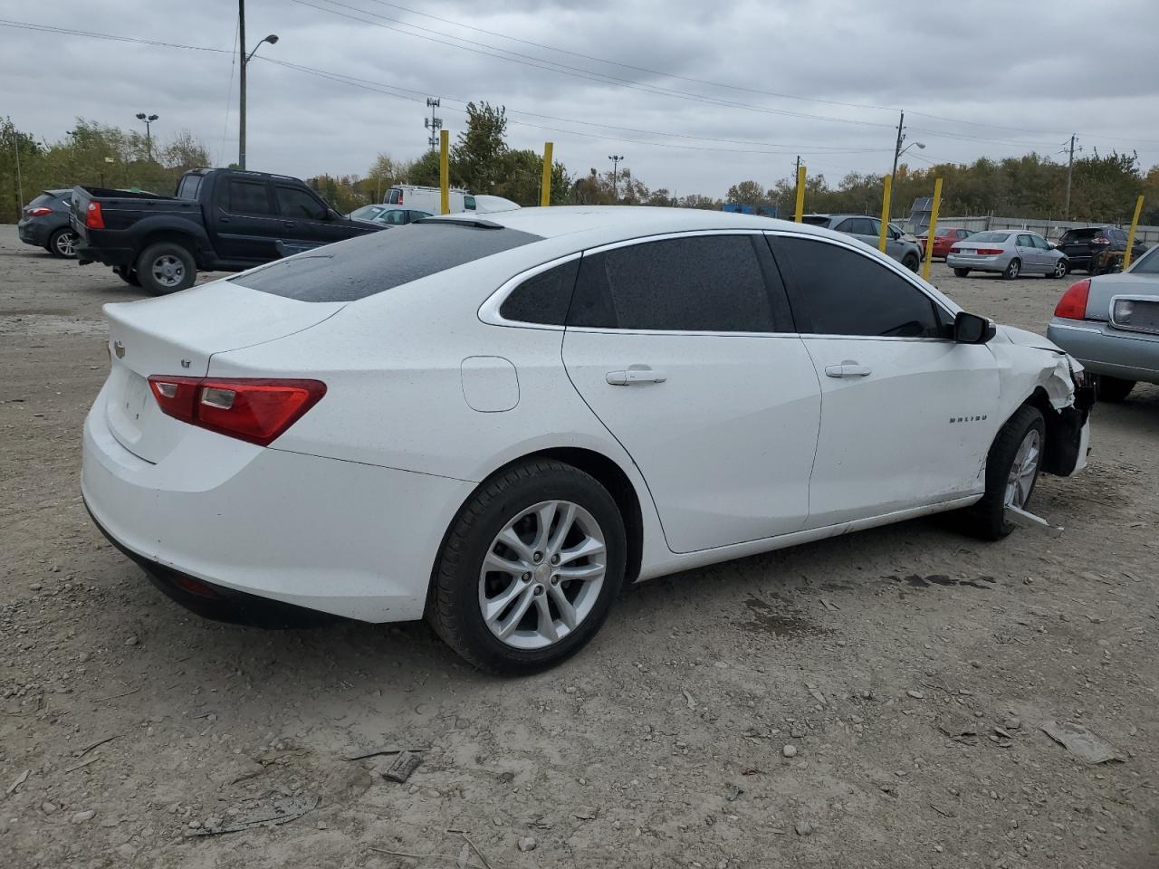 2017 Chevrolet Malibu Lt - Фото 3