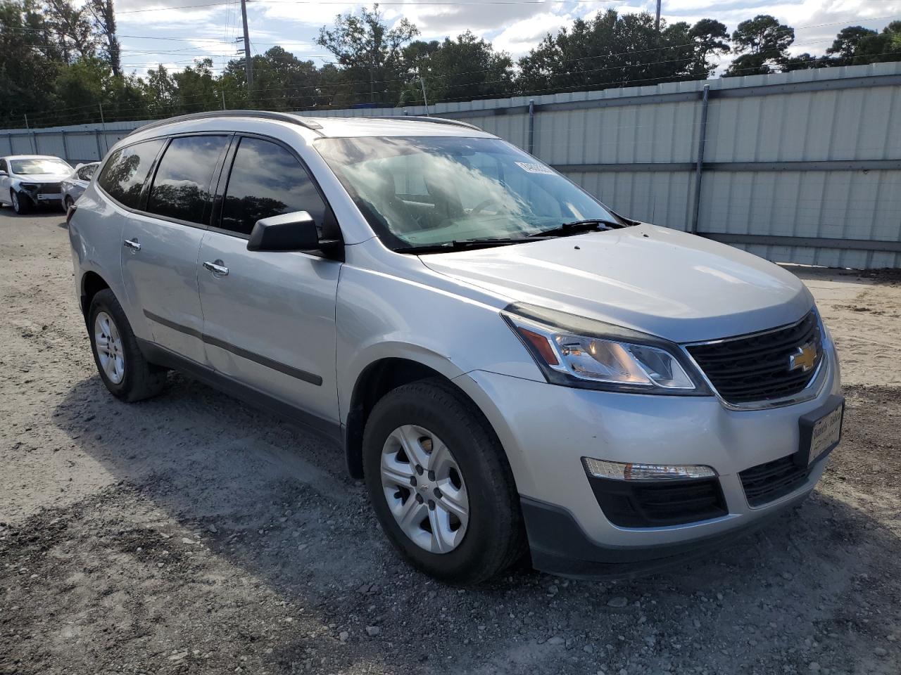 2015 Chevrolet Traverse Ls - Image 4
