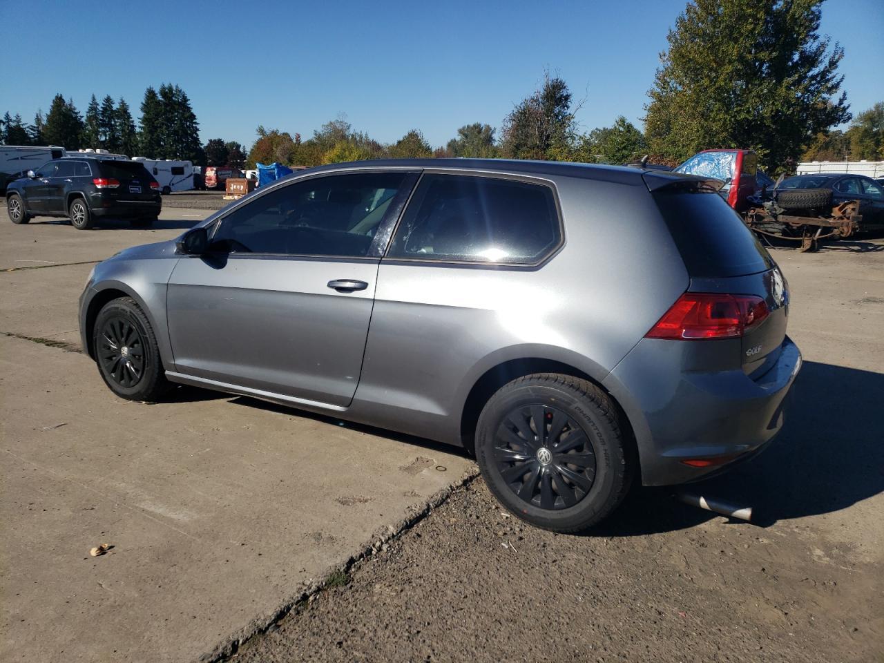 2015 Volkswagen Golf - Image 2