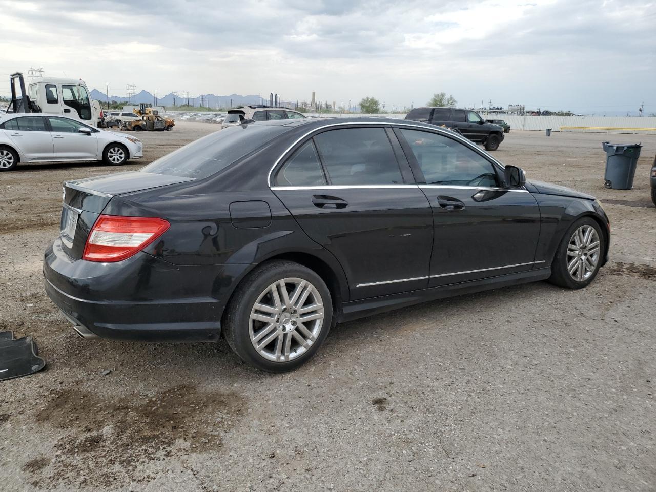 2009 Mercedes-Benz C 300 - Фото 3