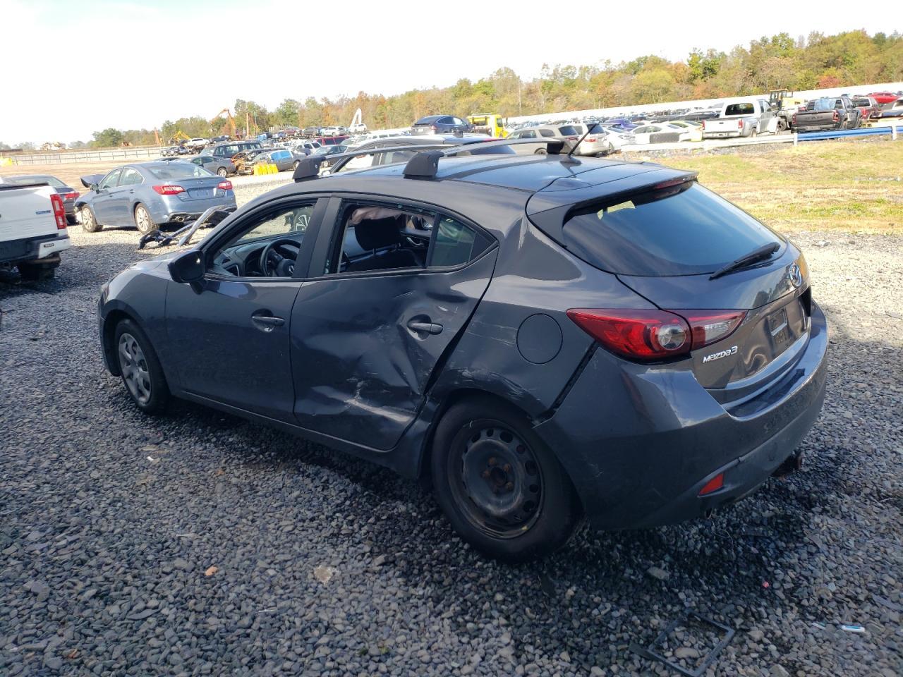 2014 Mazda 3 Sport - Image 2