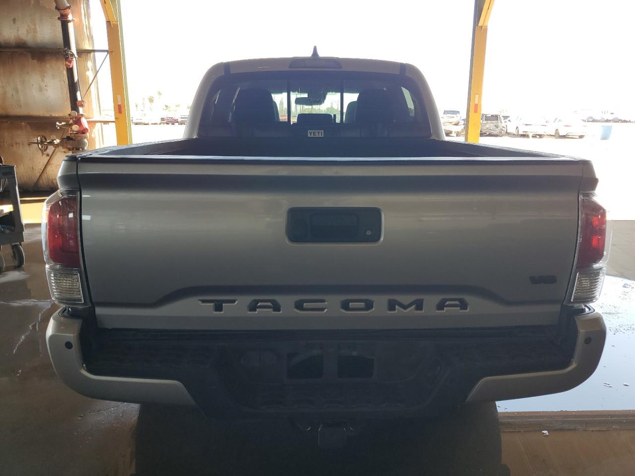 2022 Toyota Tacoma Double Cab - Фото 6
