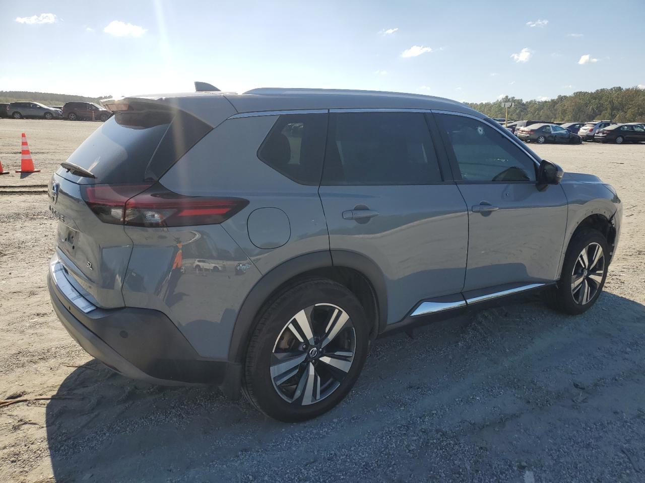 2021 Nissan Rogue Sl - Image 3