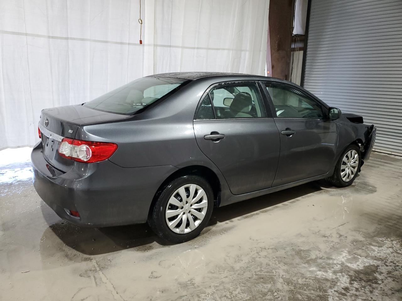 2013 Toyota Corolla Base - Фото 3