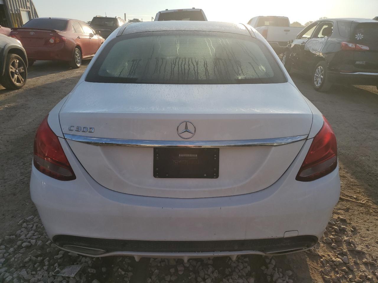 2016 Mercedes-Benz C 300 - Фото 6