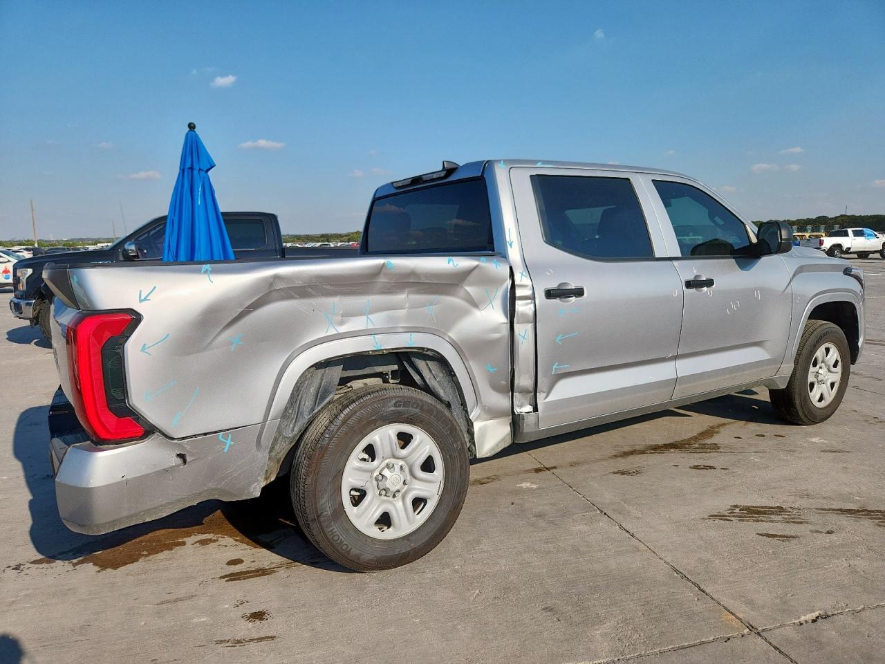 2025 Toyota Tundra Crewmax Sr - Фото 3