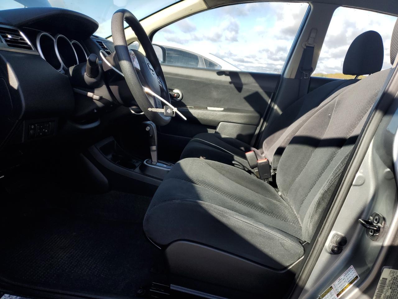 2011 Nissan Versa S - Image 7