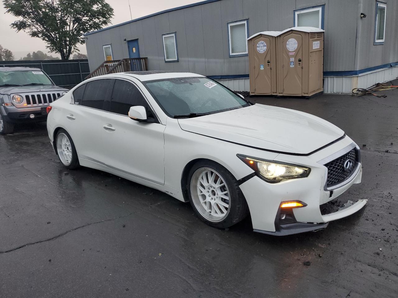 2018 Infiniti Q50 Luxe - Фото 4
