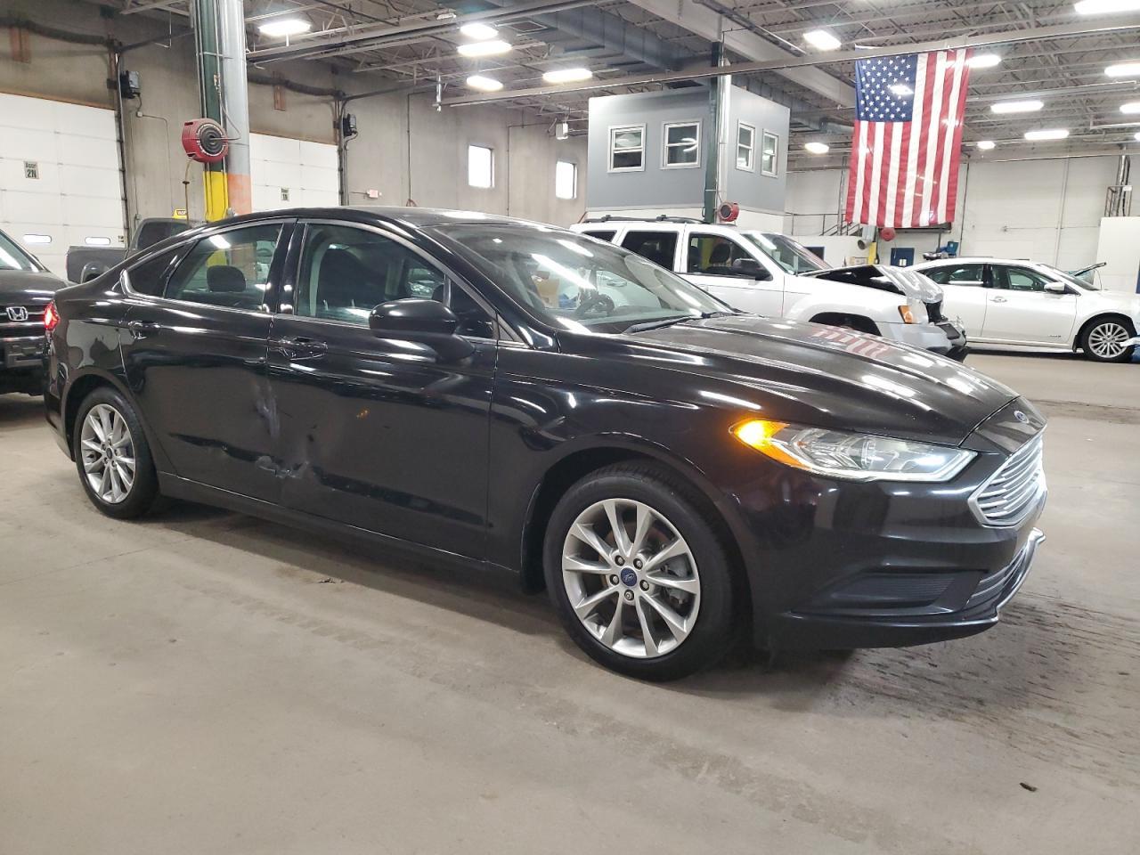 2017 Ford Fusion Se - Фото 4