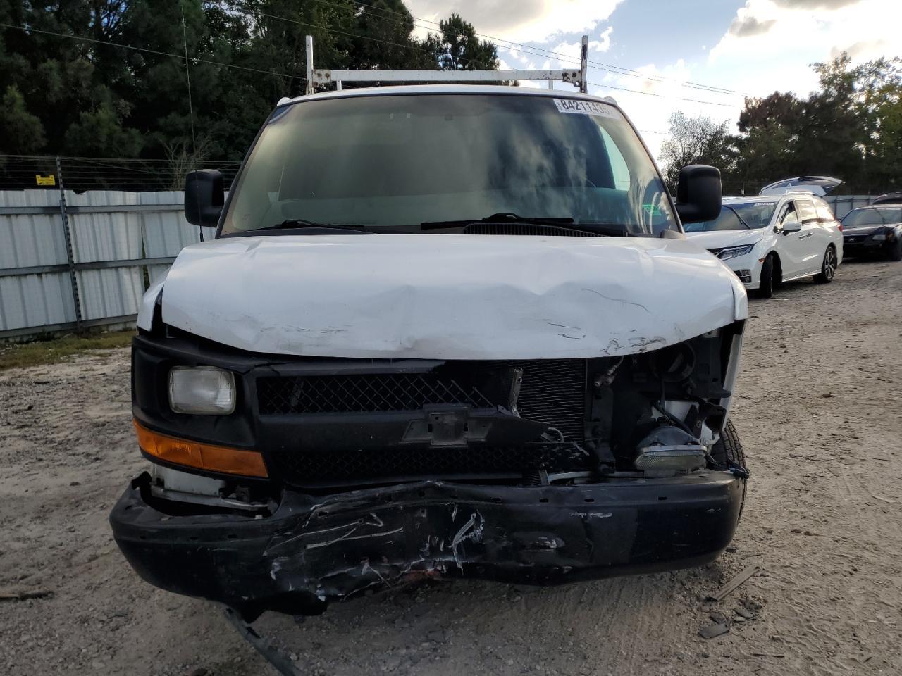 2015 Chevrolet Express G2500 - Фото 5