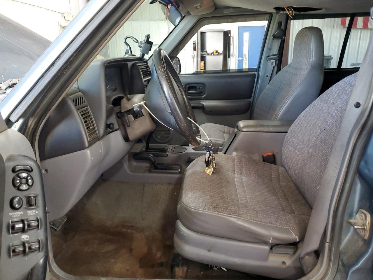 1998 Jeep Cherokee Sport - Image 7