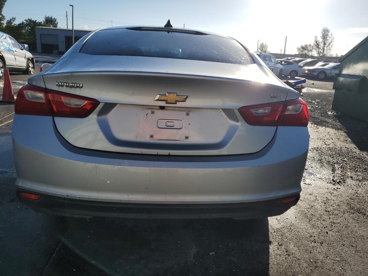 2016 Chevrolet Malibu Ls - Image 6