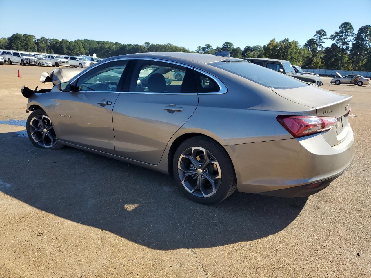 2022 Chevrolet Malibu Lt - Image 2