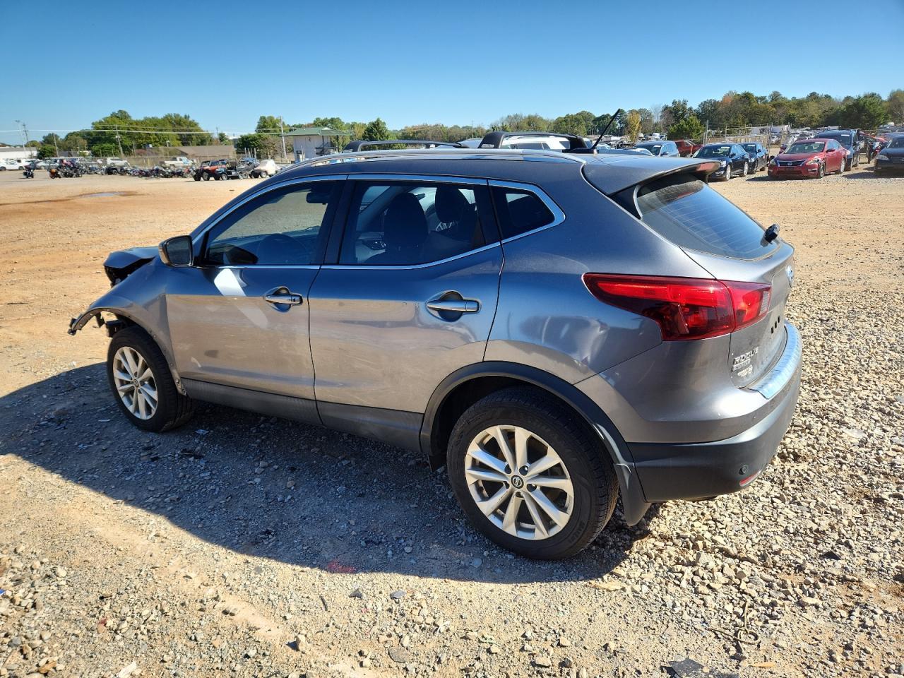 2019 Nissan Rogue Sport S - Image 2