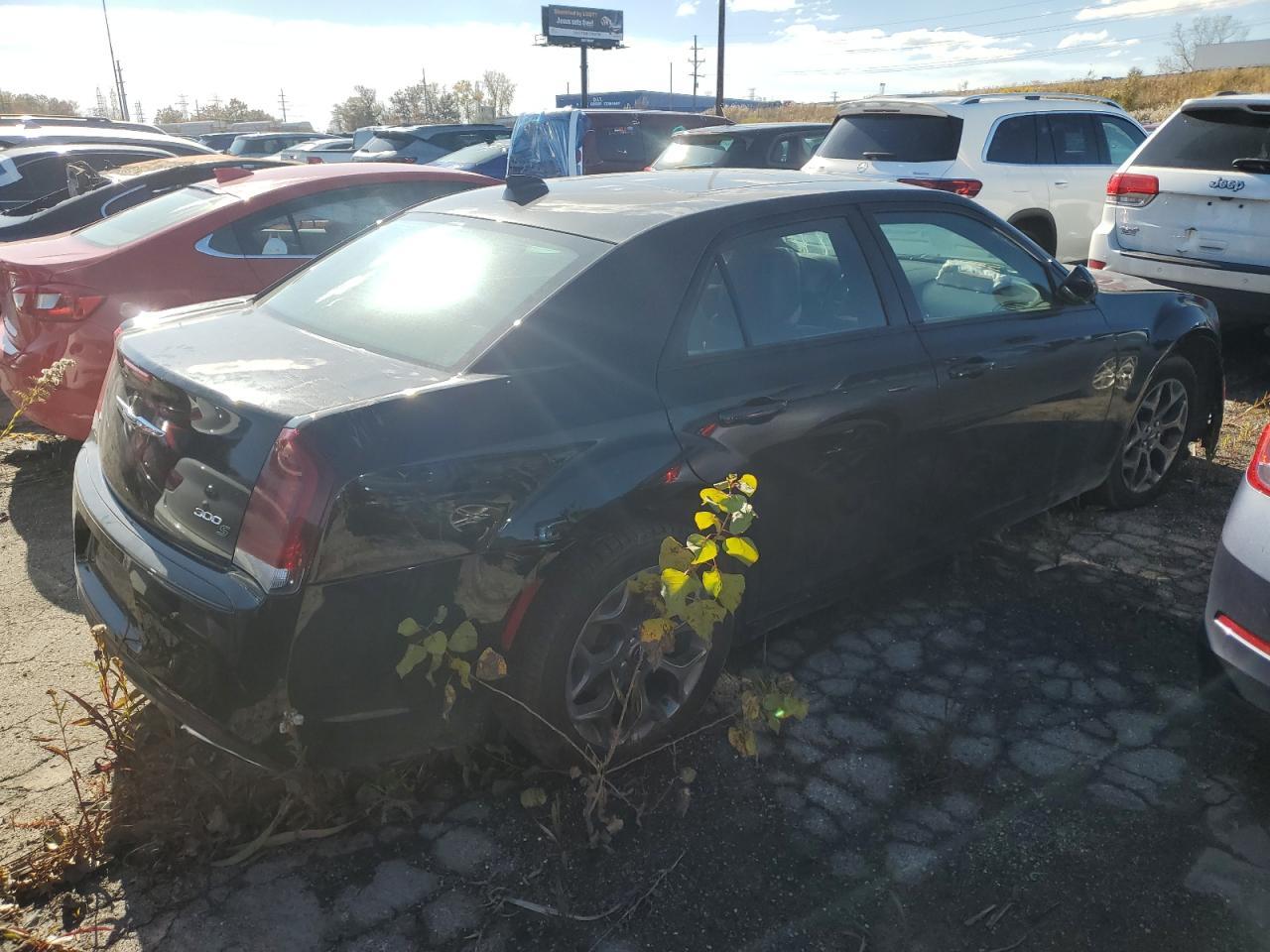 2018 Chrysler 300 S - Фото 3