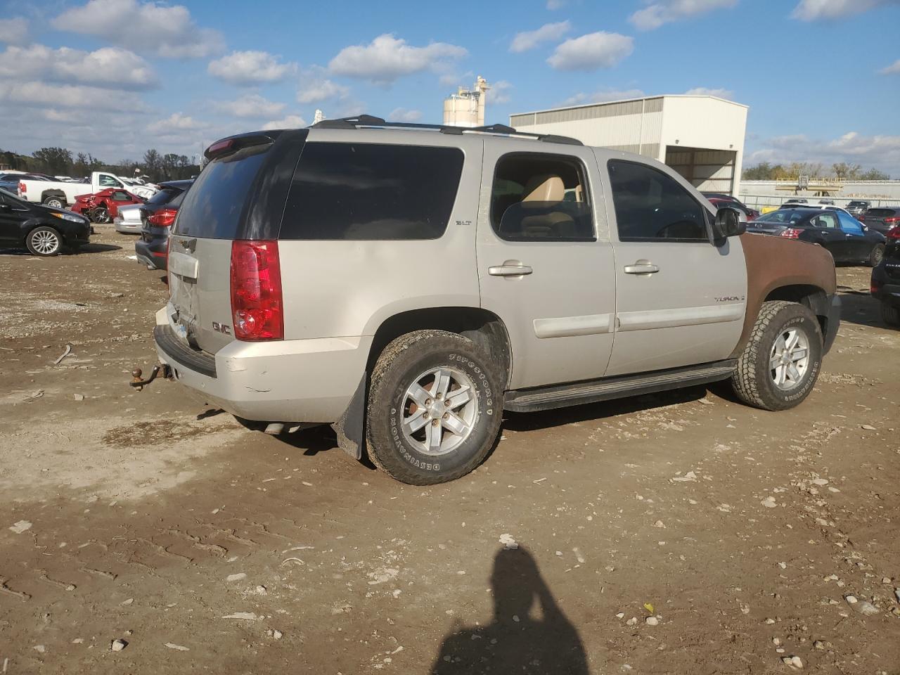 2007 GMC Yukon - Фото 3