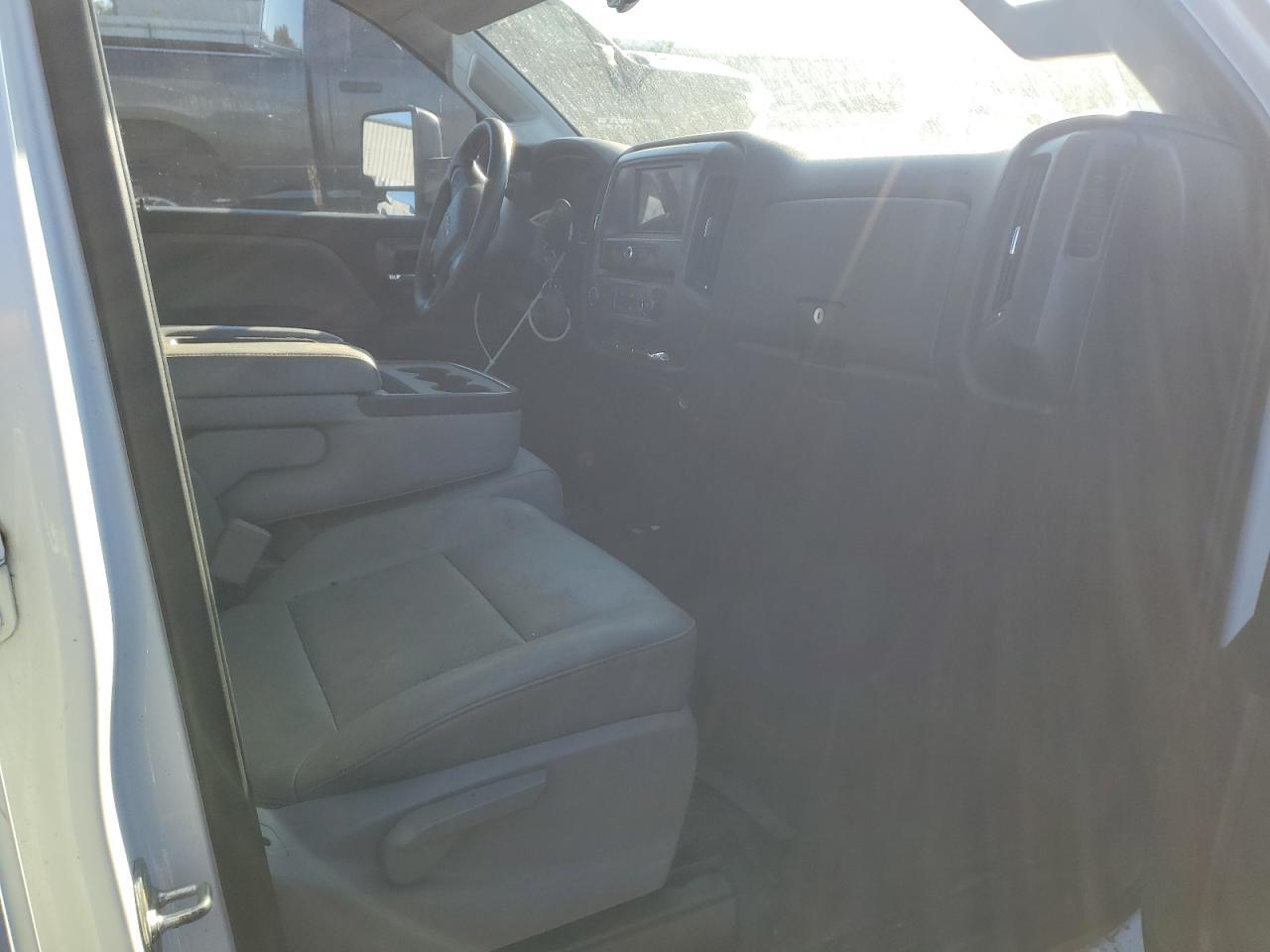 2018 Chevrolet Silverado K3500 - Фото 5