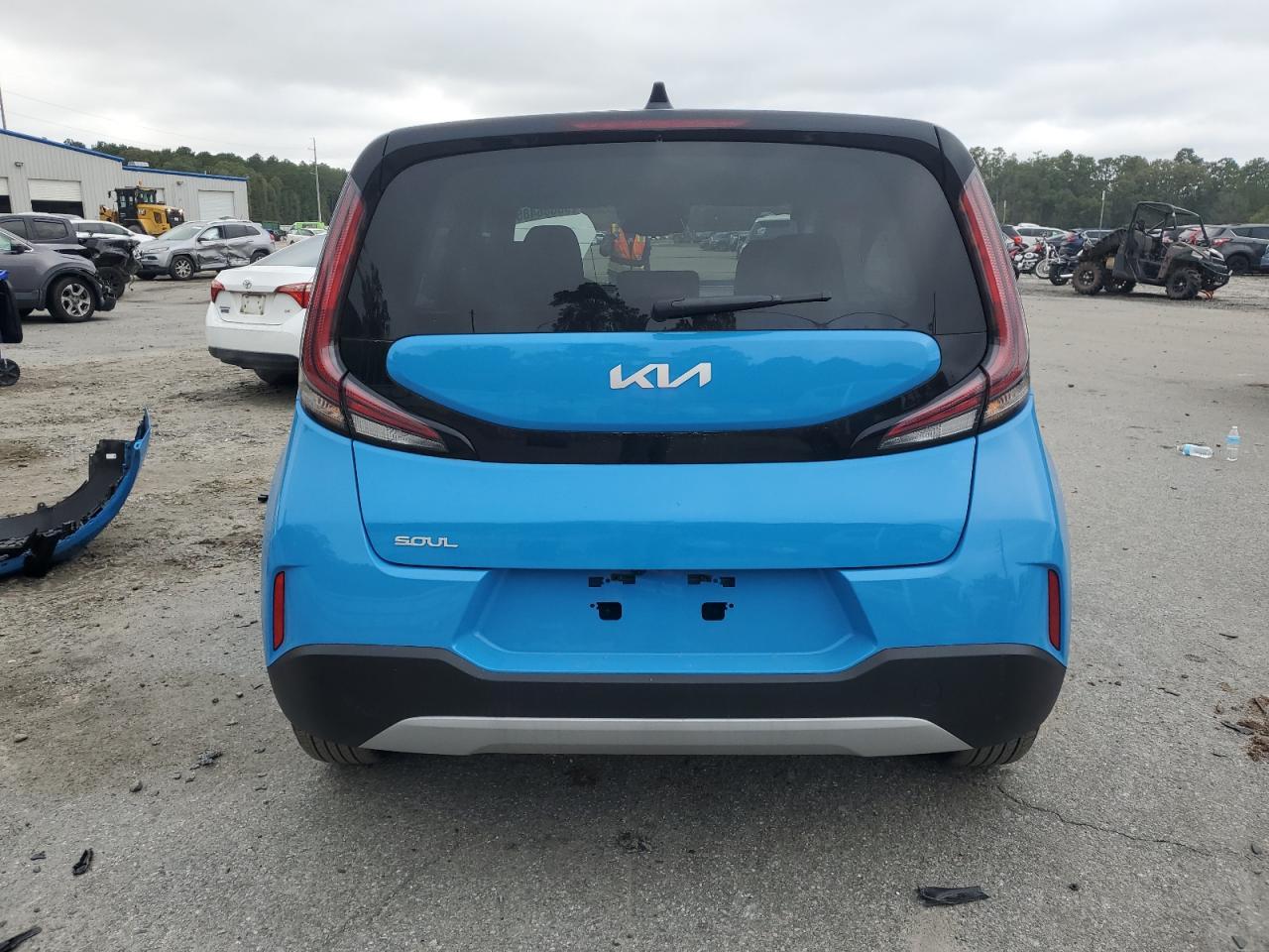 2025 Kia Soul Lx - Image 6