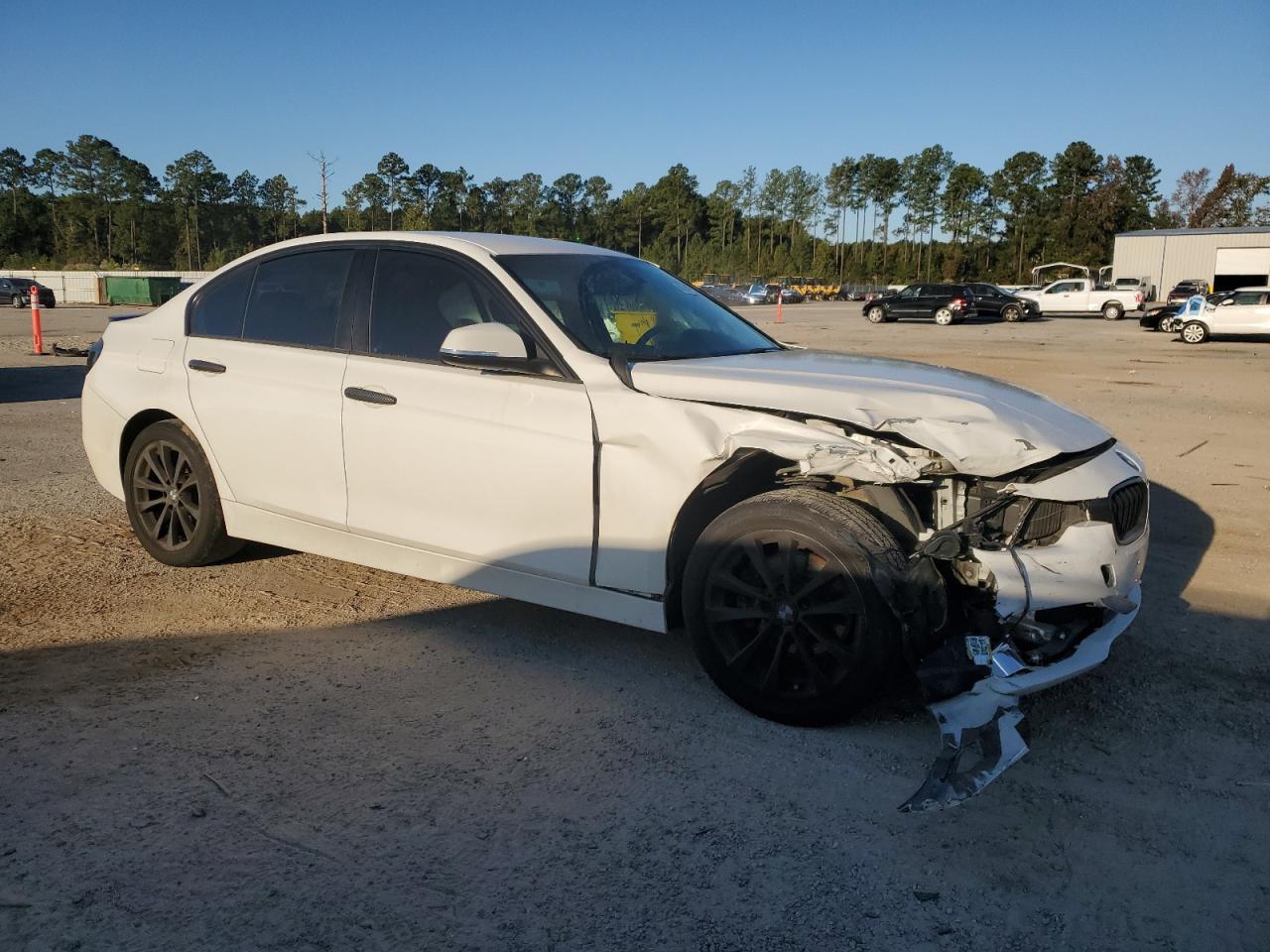 2016 BMW 320 I - Image 4