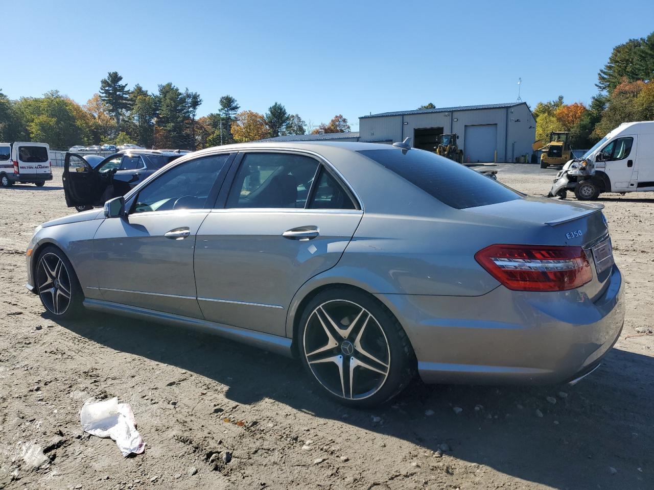 2013 Mercedes-Benz E 350 4Matic - Фото 2