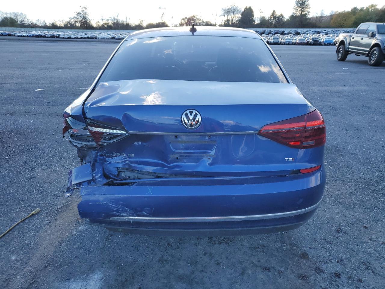 2017 Volkswagen Passat Se - Фото 6