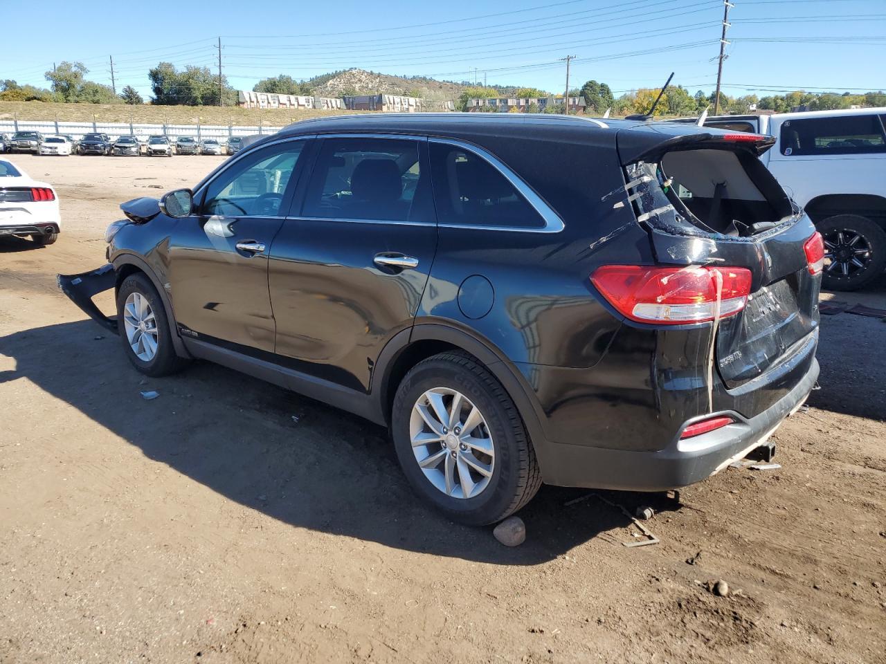 2017 Kia Sorento Lx - Image 2