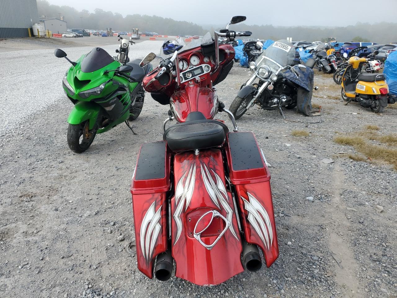 2011 Harley-Davidson Flhx - Фото 4