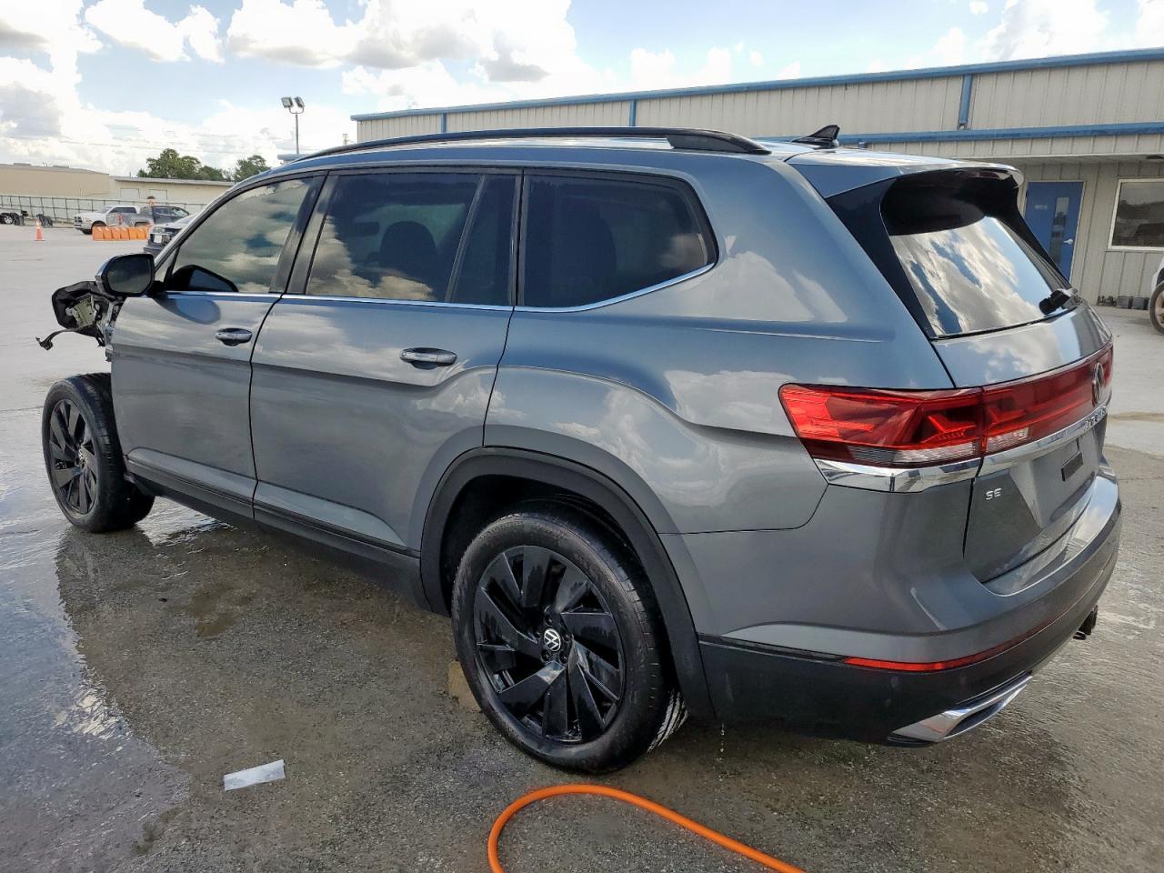 2024 Volkswagen Atlas Se - Фото 2