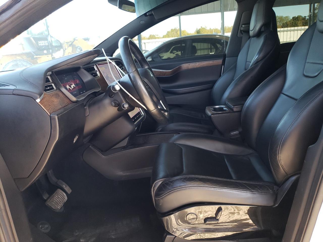 2016 Tesla Model X - Фото 7