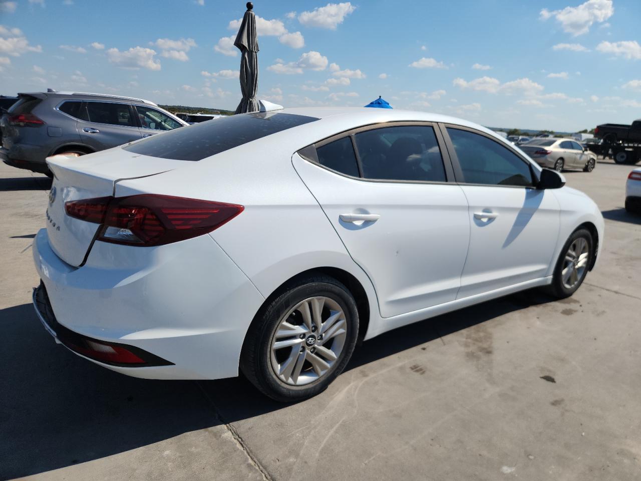 2019 Hyundai Elantra Sel - Фото 3