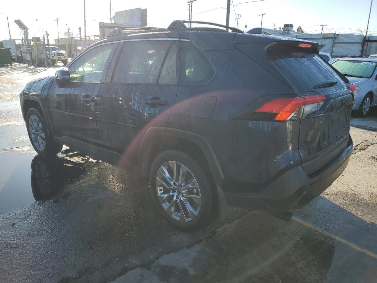 2024 Toyota Rav4 Xle Premium - Фото 2