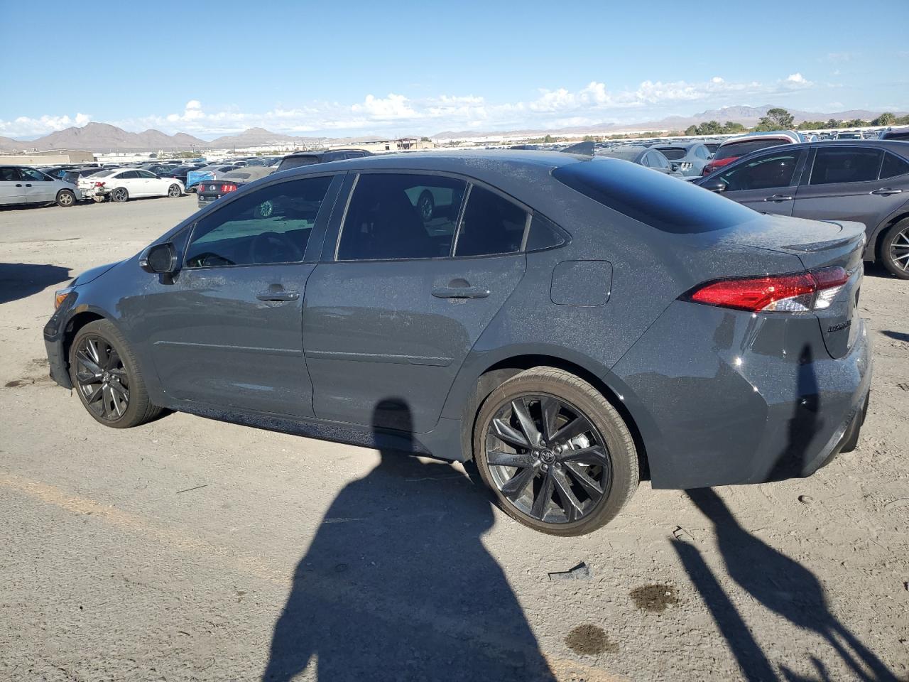 2025 Toyota Corolla Se - Фото 2