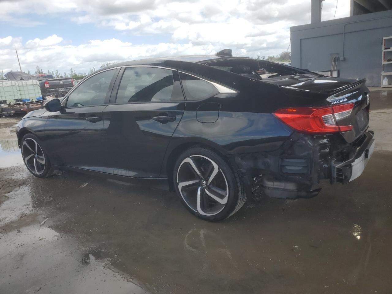 2020 Honda Accord Sport - Image 2